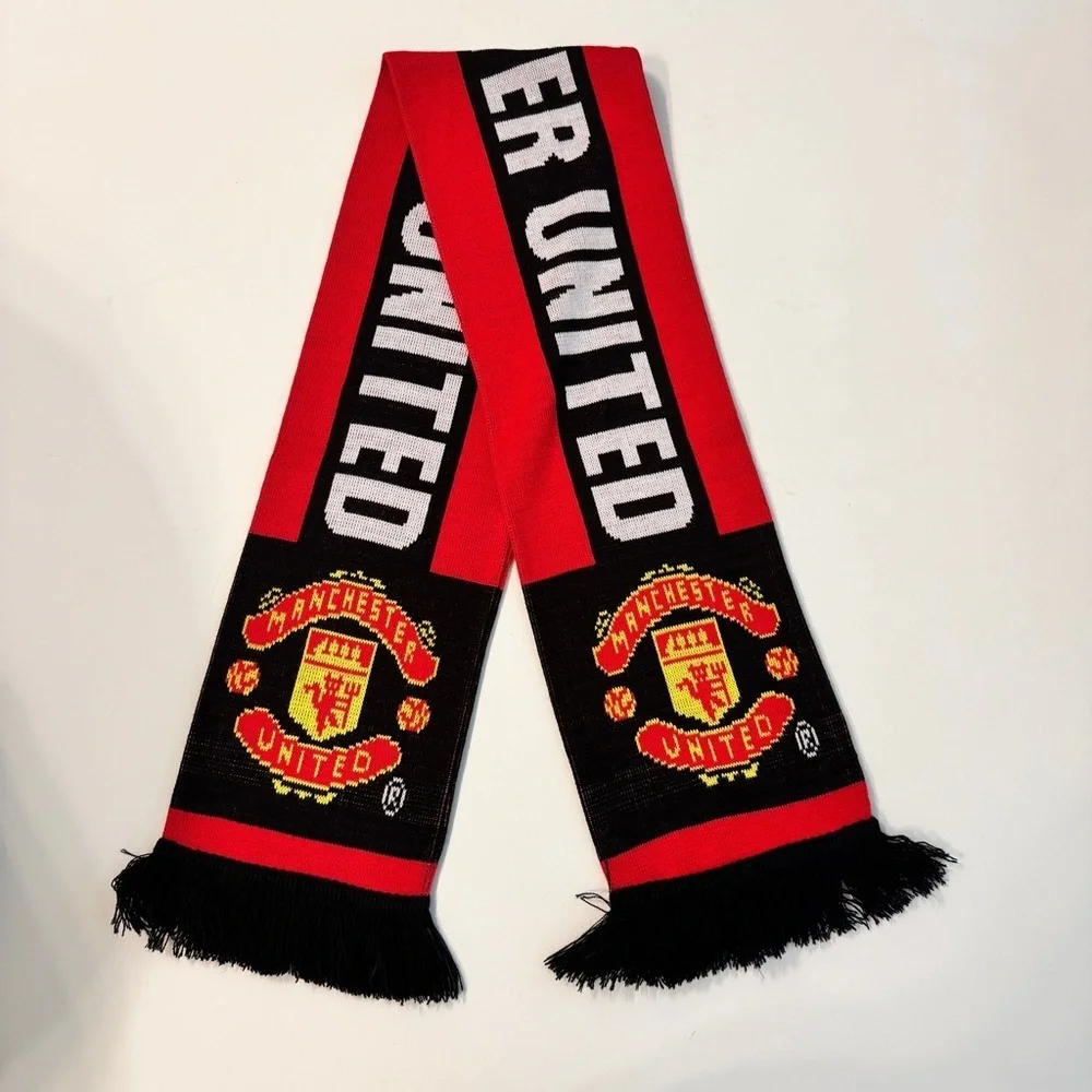 Manchester United Soccer Scarf in Red and Black Scarf